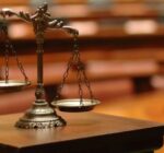 Un avocat condamnat pentru corupție ar putea fi reabilitat