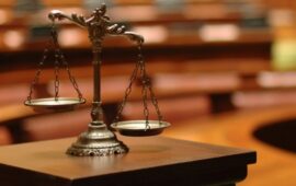 Un avocat condamnat pentru corupție ar putea fi reabilitat